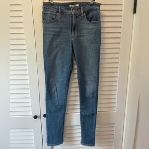 Levi’s High Rise size 30 jeans